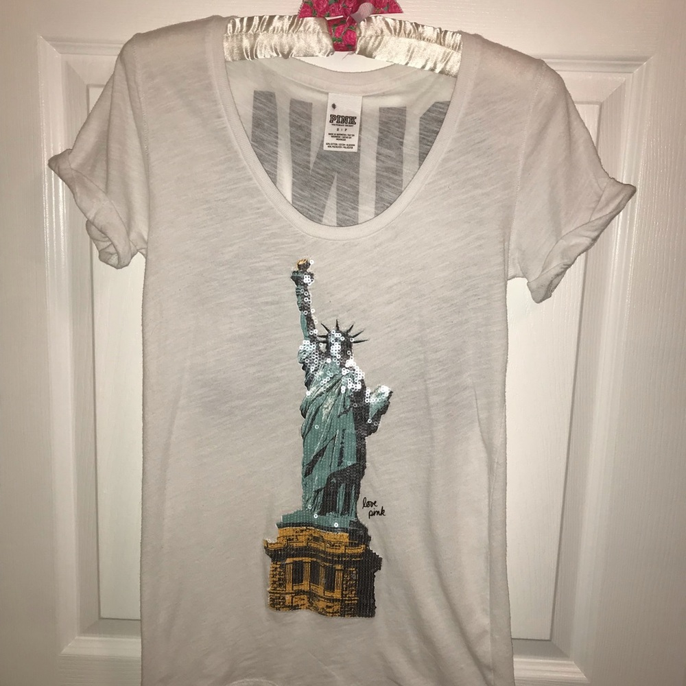 Victoria’s Secret PINK loves NYC, Statue of Liberty Sequin T-shirt EUC